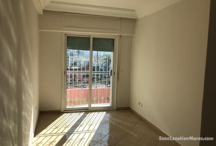Appartement vide 93m² au 3eme etage à Mohammedia